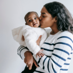 5 benefícios de ter a Caring ao seu lado depois do nascimento do bebê